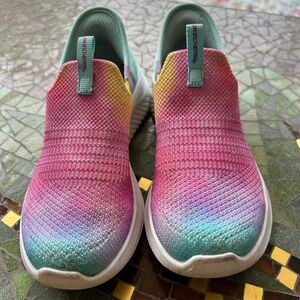 Skechers step in sneakers girls size 11.5 pink worn twice running shoes